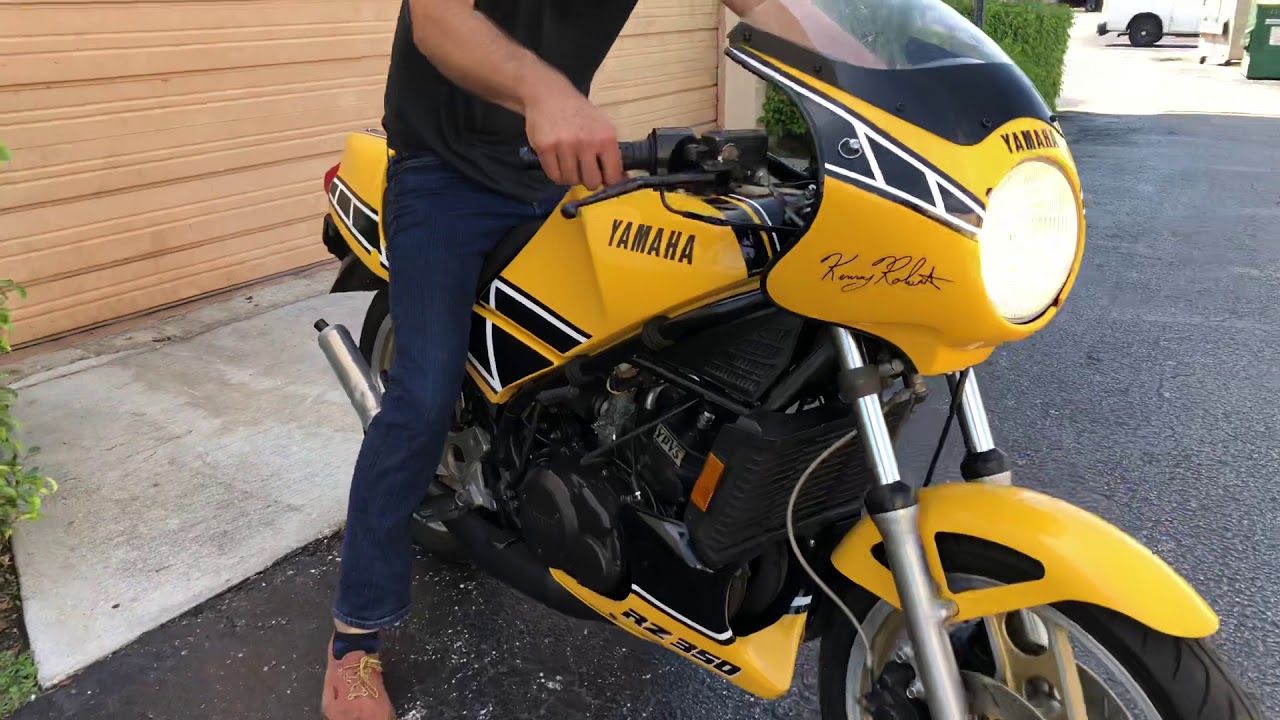 1985 Yamaha RZ350 Kenny Roberts - Start, Idle, Walkaround