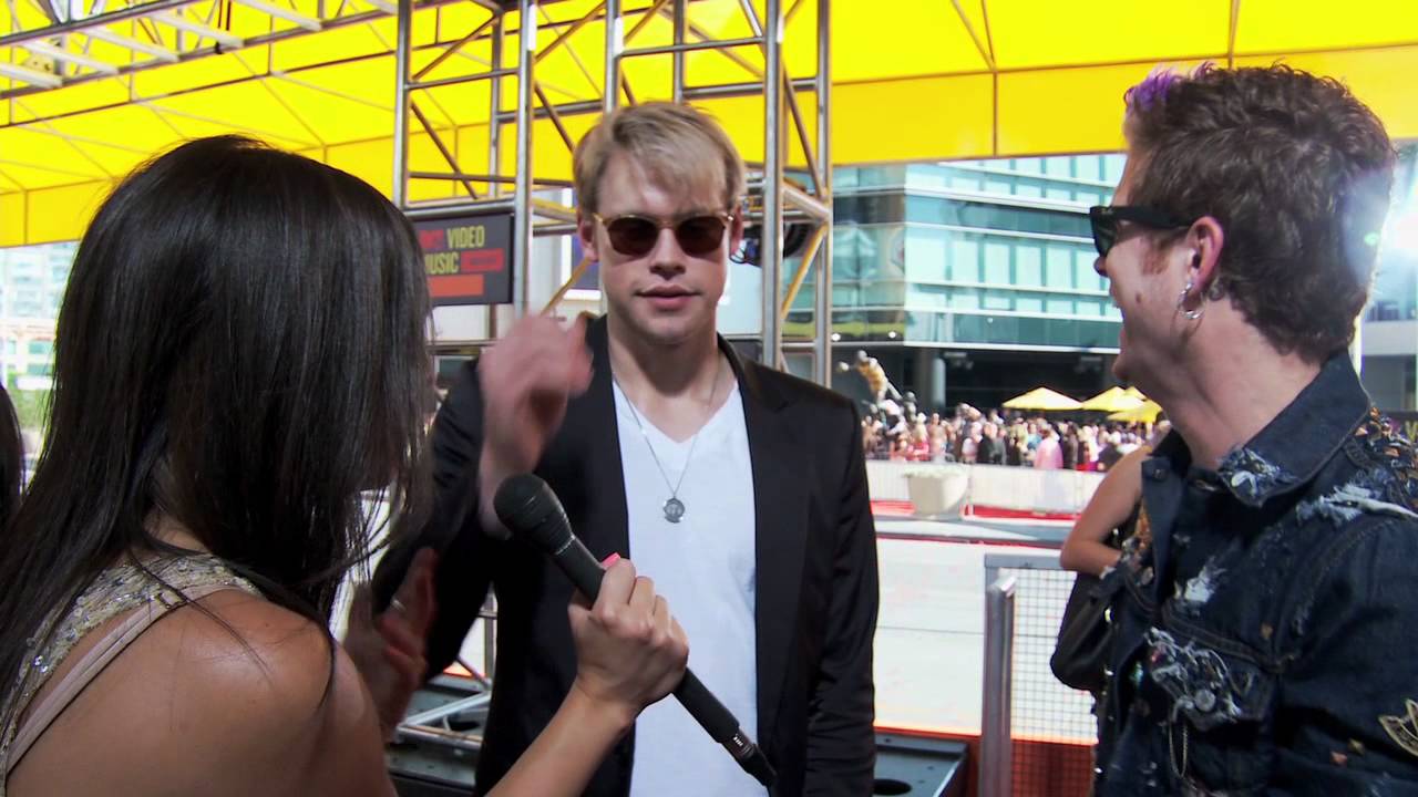 Chord Overstreet & Nash Overstreet 2012 MTV VMAs