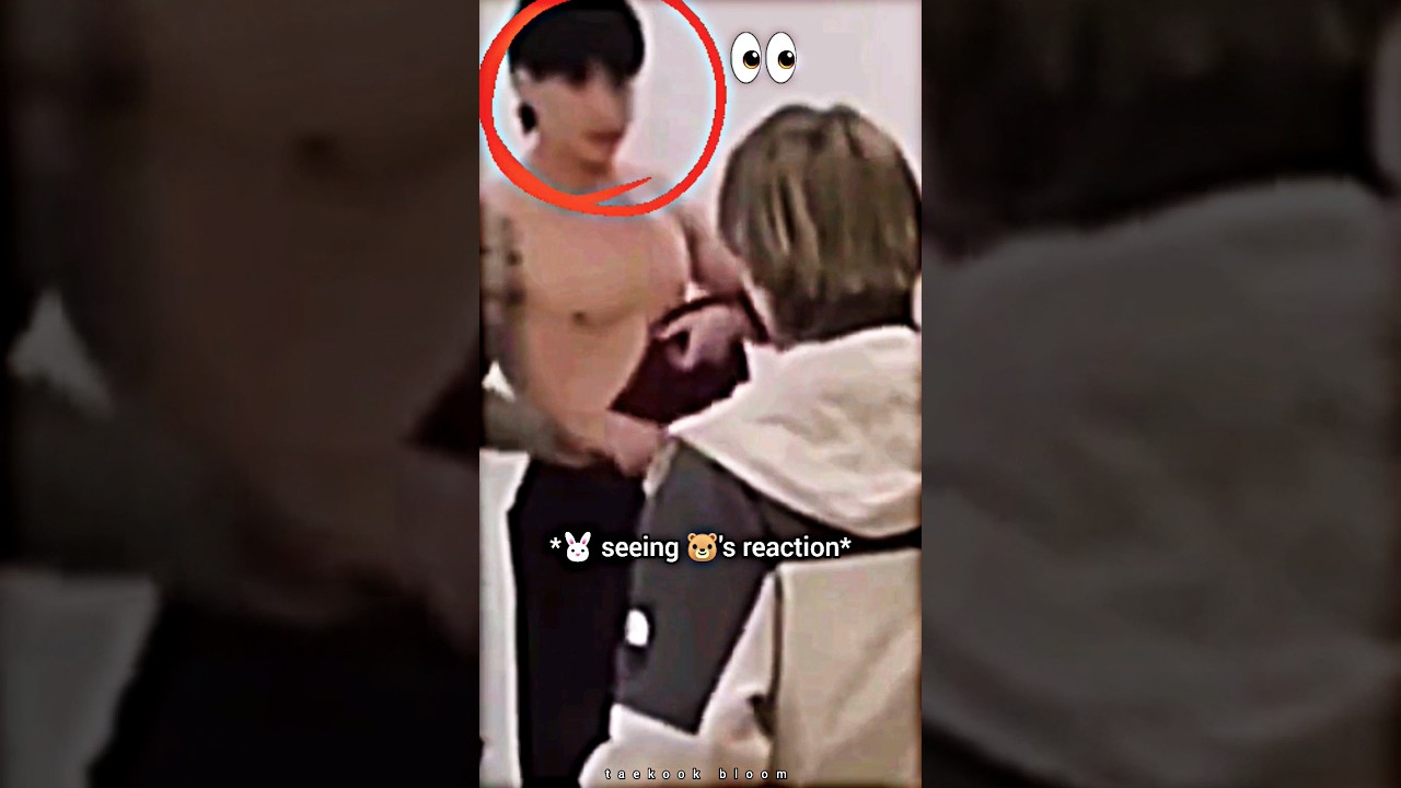 Even Jungkook noticed 😳‼️ Taehyung got caught 🙈👀 #shorts #taekook