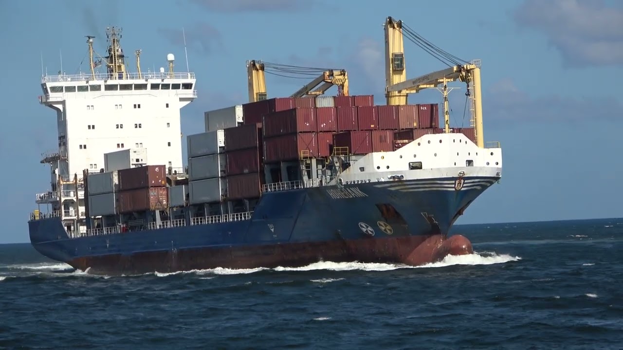 HOHEBANK Container Ship leaving Port Everglades Florida