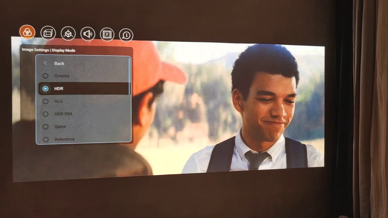 Optoma Cinemax P2 - oglądamy film na Netflix