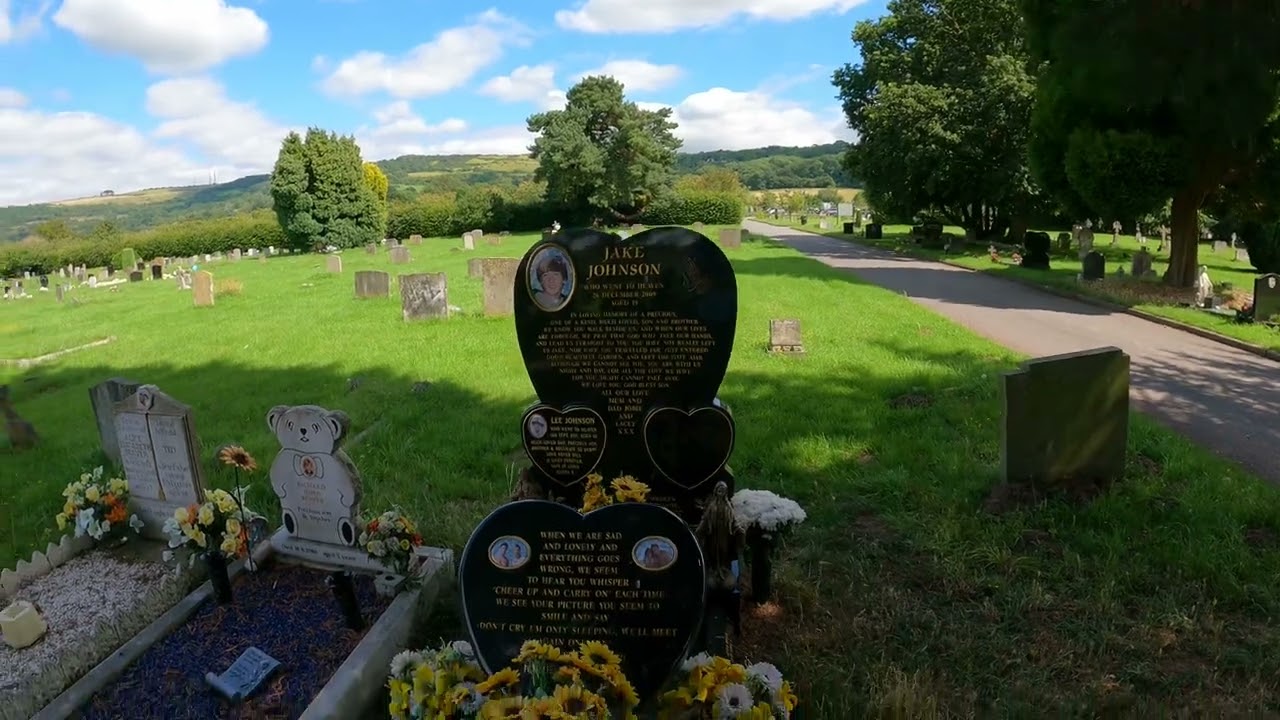 Cheltenham Cemetery walkaround August 2023 #brianjones