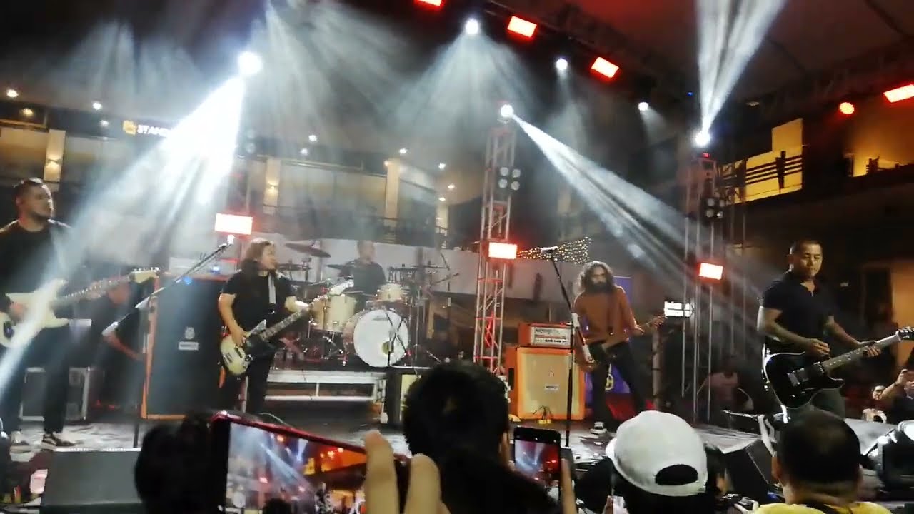 URBANDUB - Versus | LIVE (20 Years of Influence)