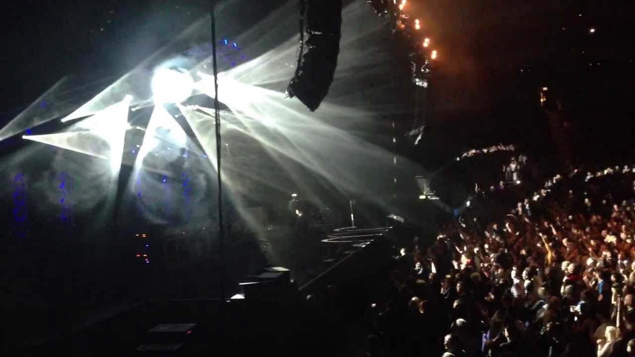 Status Quo - Caroline (The o2 Arena, 15/12/13)
