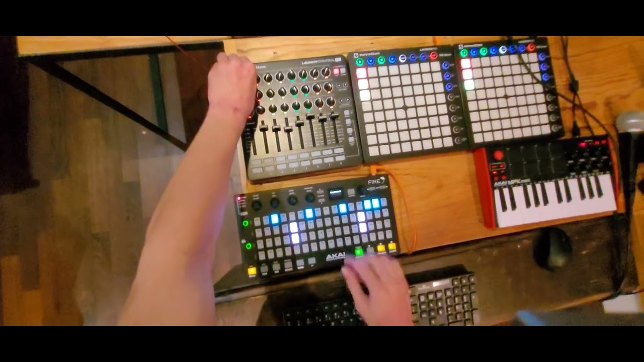 [TRIBECORE] First tribecore project on Akai Fire (Nasty Signals V1)