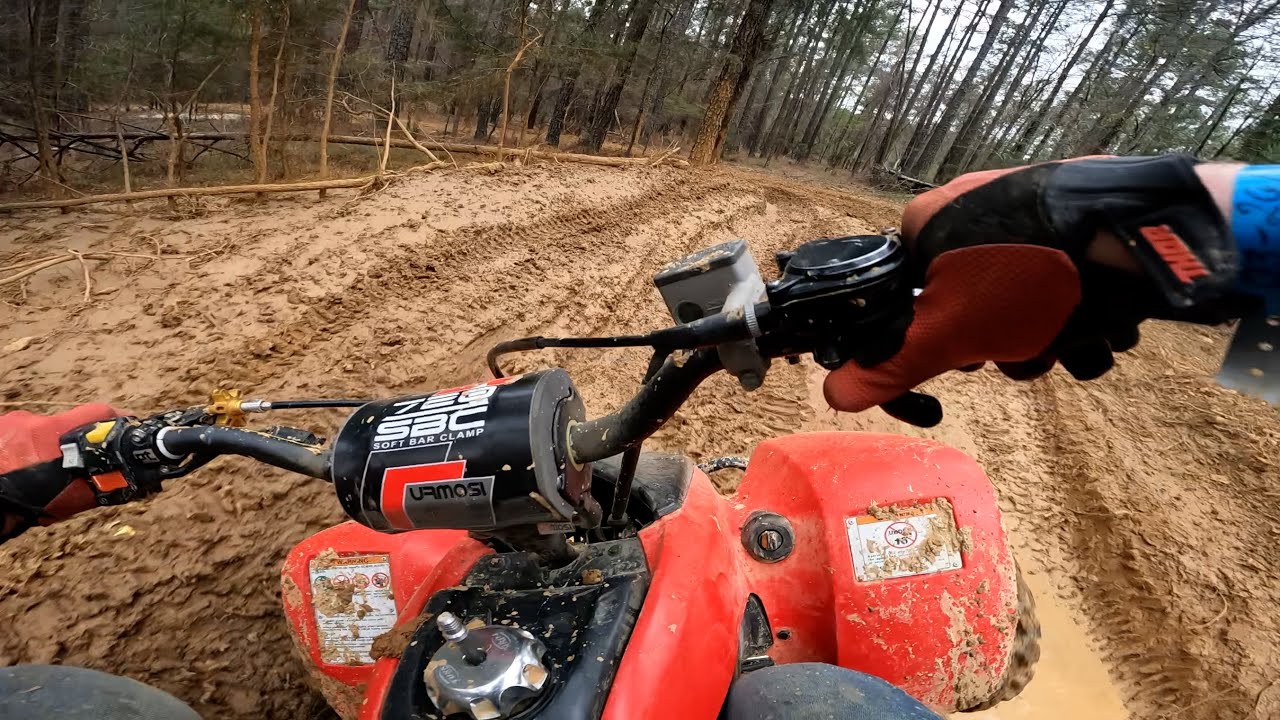 Chasing a Raptor 700 and 450s on my 400ex!! Carolina Adventure World D1 P2