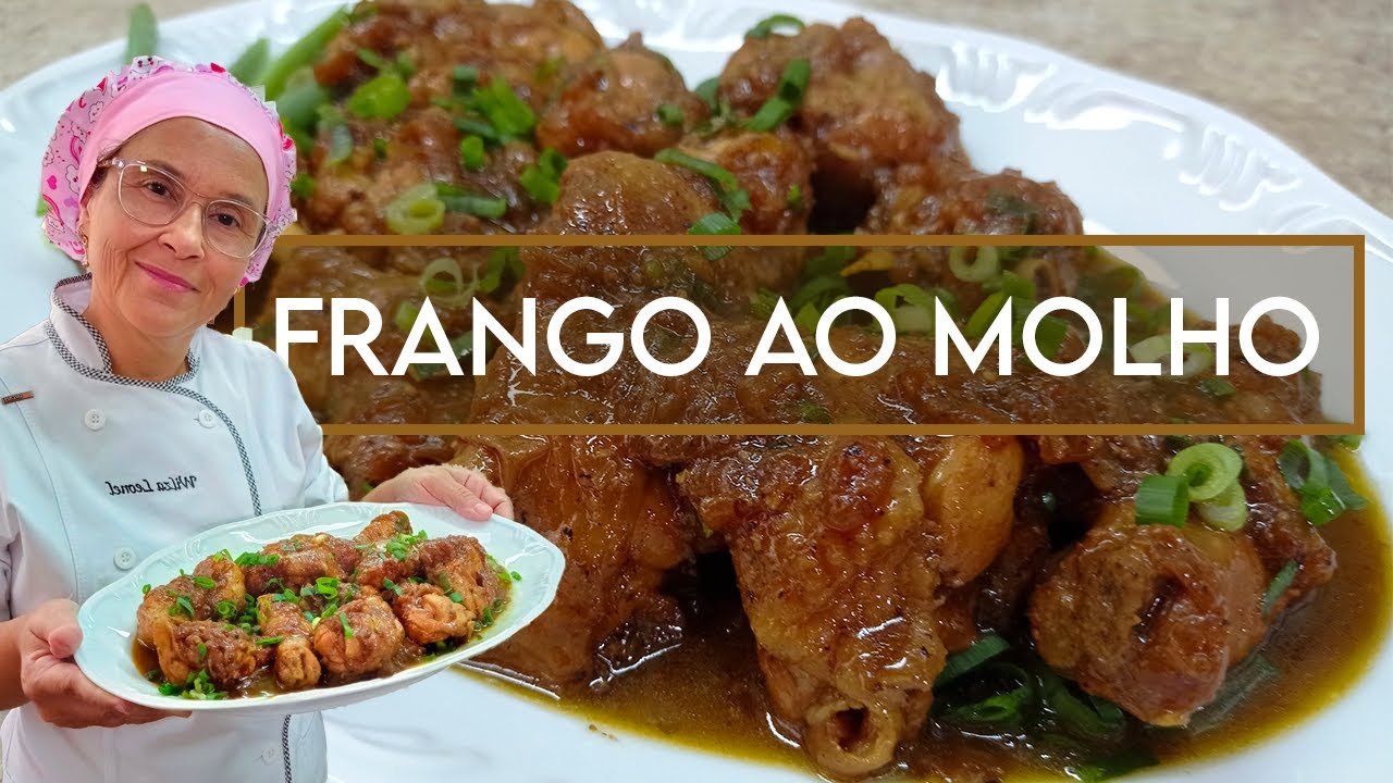 Frango dourado na cebola. Esse frango ao molho fica com gostinho de frango caipira!