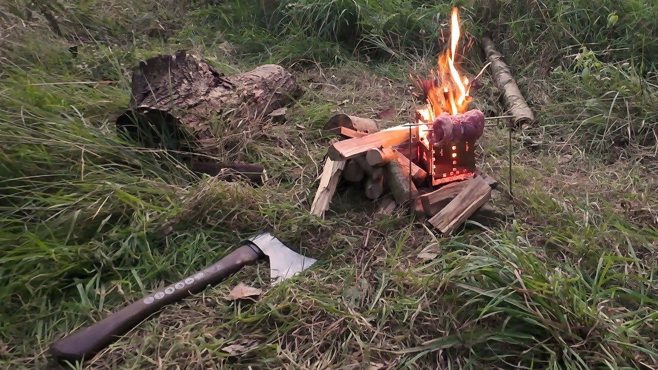 Wild Camp in the Wye Valley - Spit Roast Lamb [No Talking]