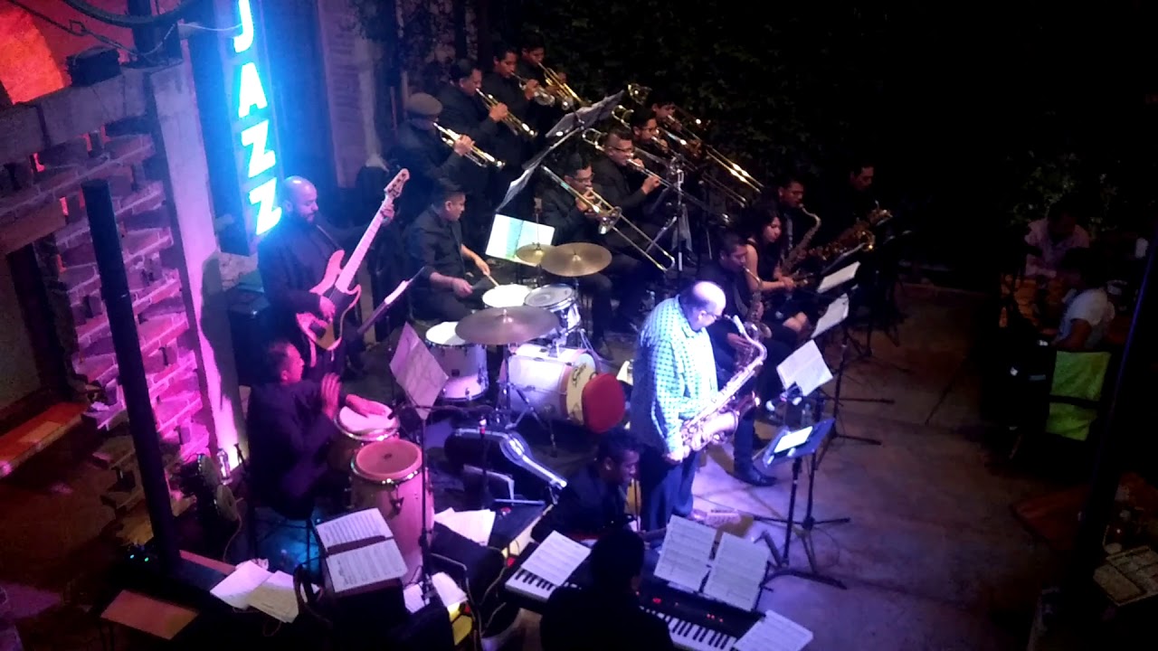 Cortadito by Es Calle - Jazzatlán Big Band Ed Calle