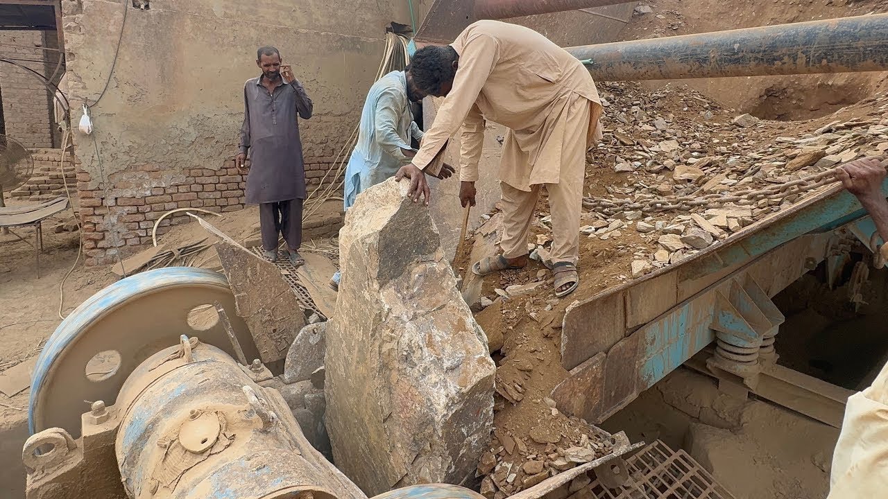 BIG ROCK 🪨 Crusher Machine - FULL Powerfull Process A Giant in Action-Big Rock Crushing