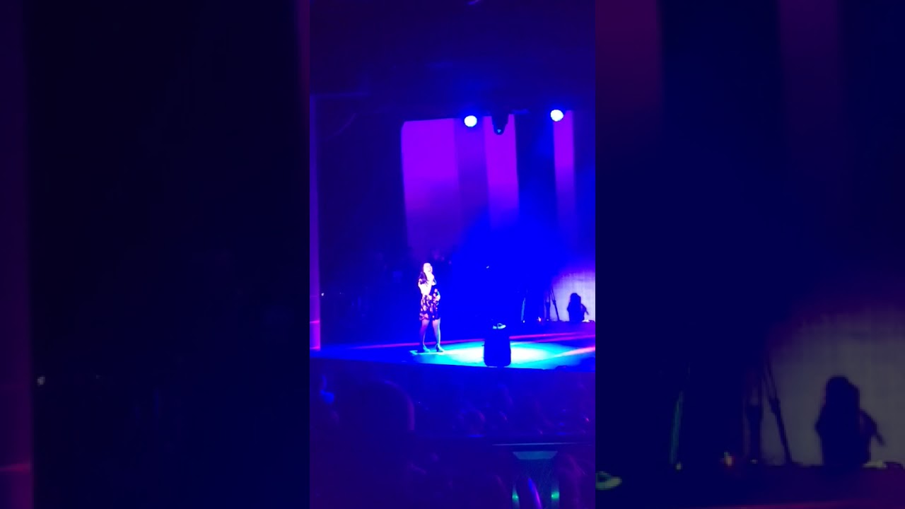 Vy on cruise ship 02
