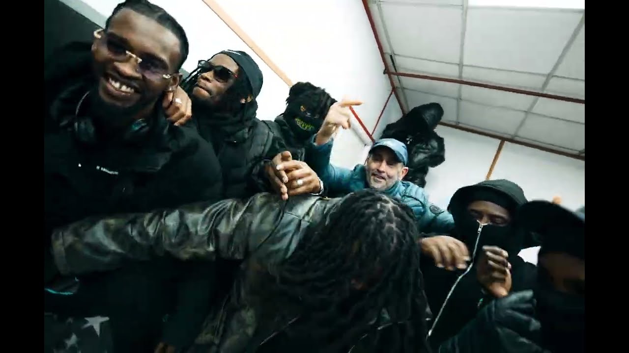 ZOUBAROF - LA HOLA ( Clip Officiel )