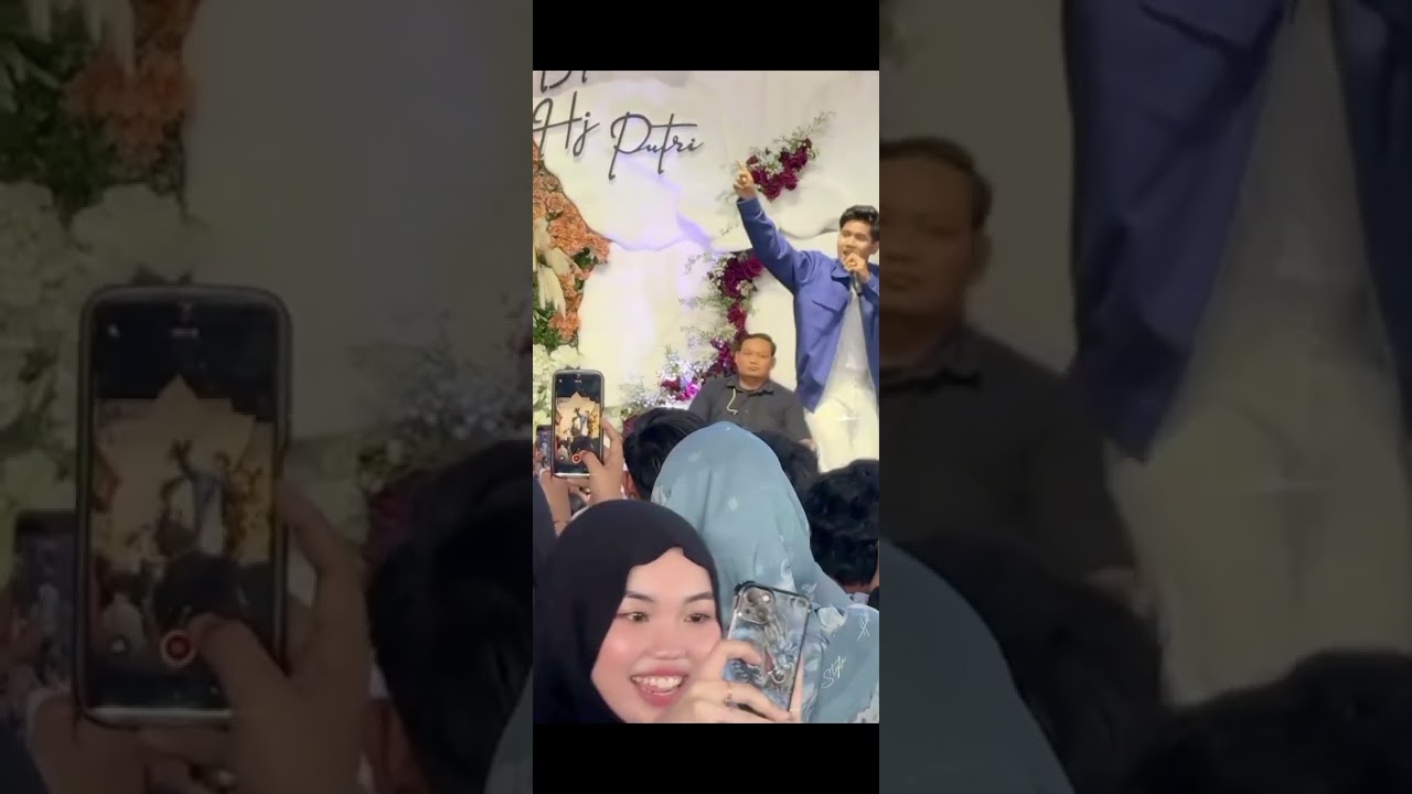 Valen acara tasyakuran Putri Isnari 