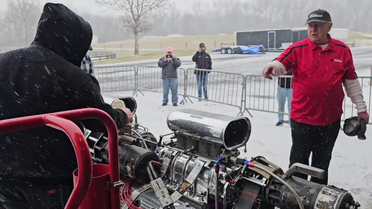 Twin 392 Hemi Cold Start In The Snow