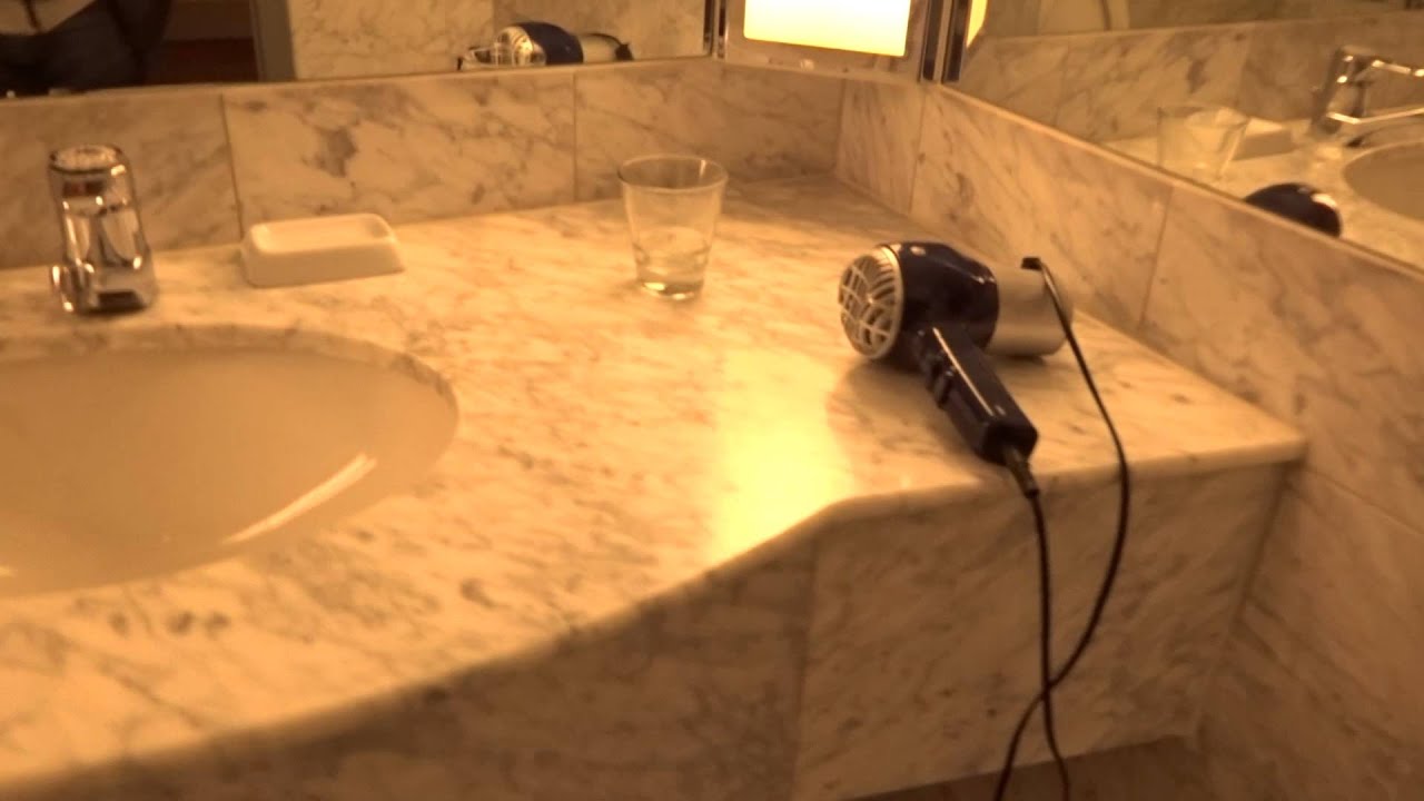 December 2014: Hotel Room Tour, Radisson BLU Royal Hotel, Helsinki, Finland