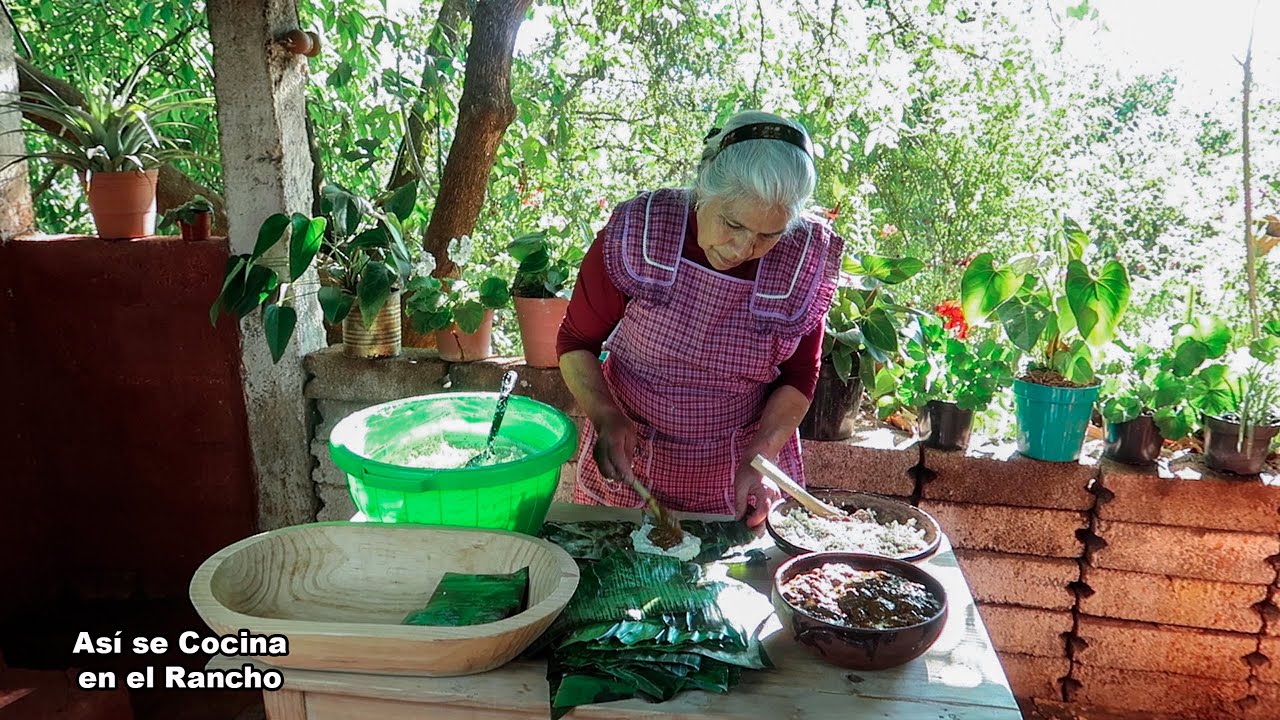 Tamales de Mole y Frijol en Hoja de Plátano Así se Cocina en el Rancho