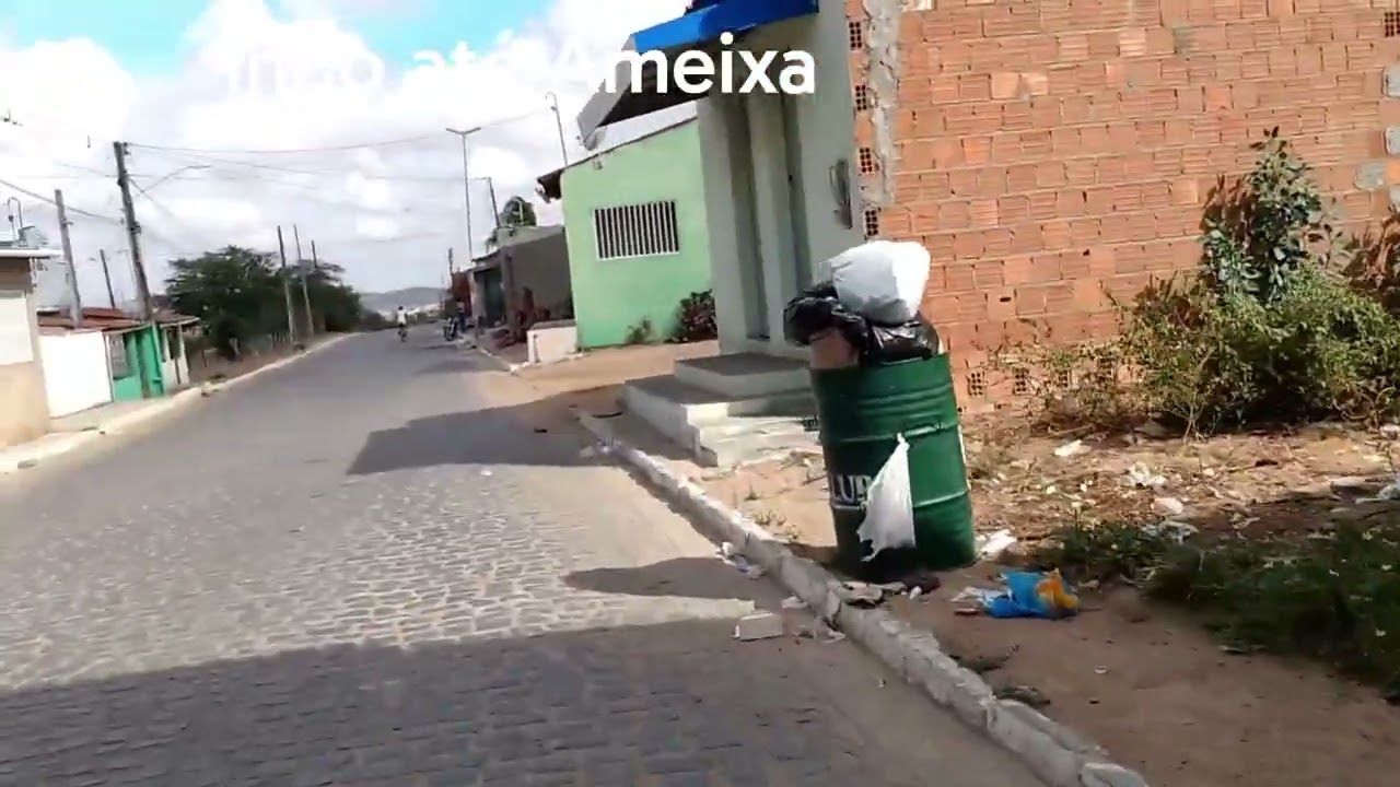 Está faltando uma pessoinha aqui 🤷