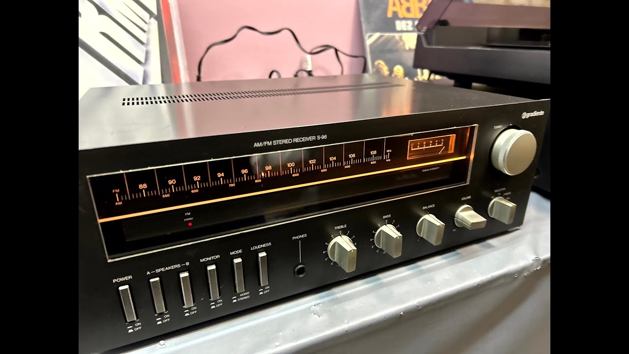 O Rei do Som - Receiver Gradiente S-96   II
