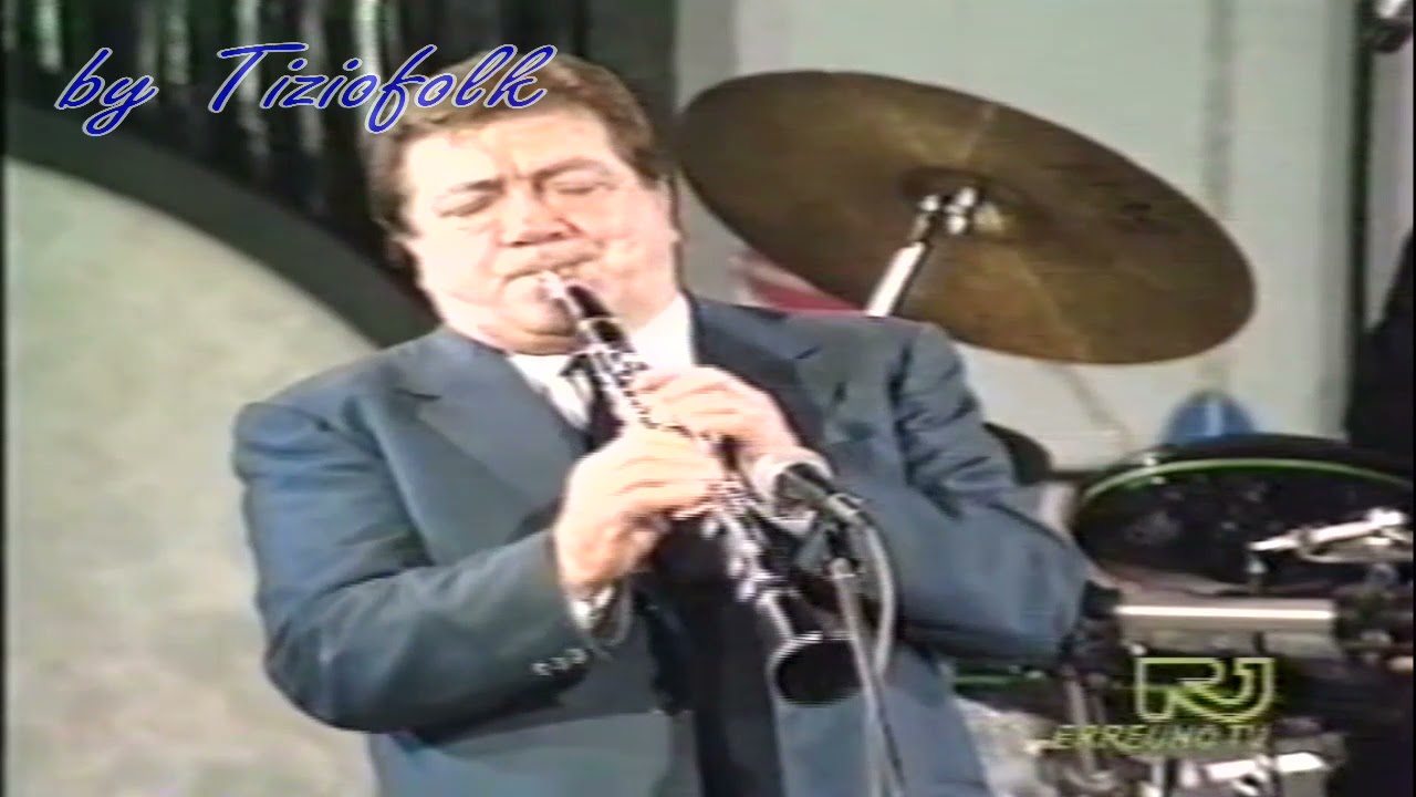 PETIT FLEUR brano di Sidney Bechet eseguito dal grande HENGHEL GUALDI  alla Cà del Liscio di Ravenna