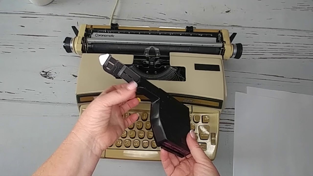 1970s Smith Corona Coronet Coronomatic Super 12 Electric Typewriter Tutorial
