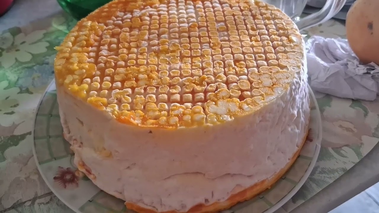 Варёный сыр, выдержанный в пальмовом масле, становится ещё вкуснее в сочетании с хорошим вином 🍷 🍷 🍷