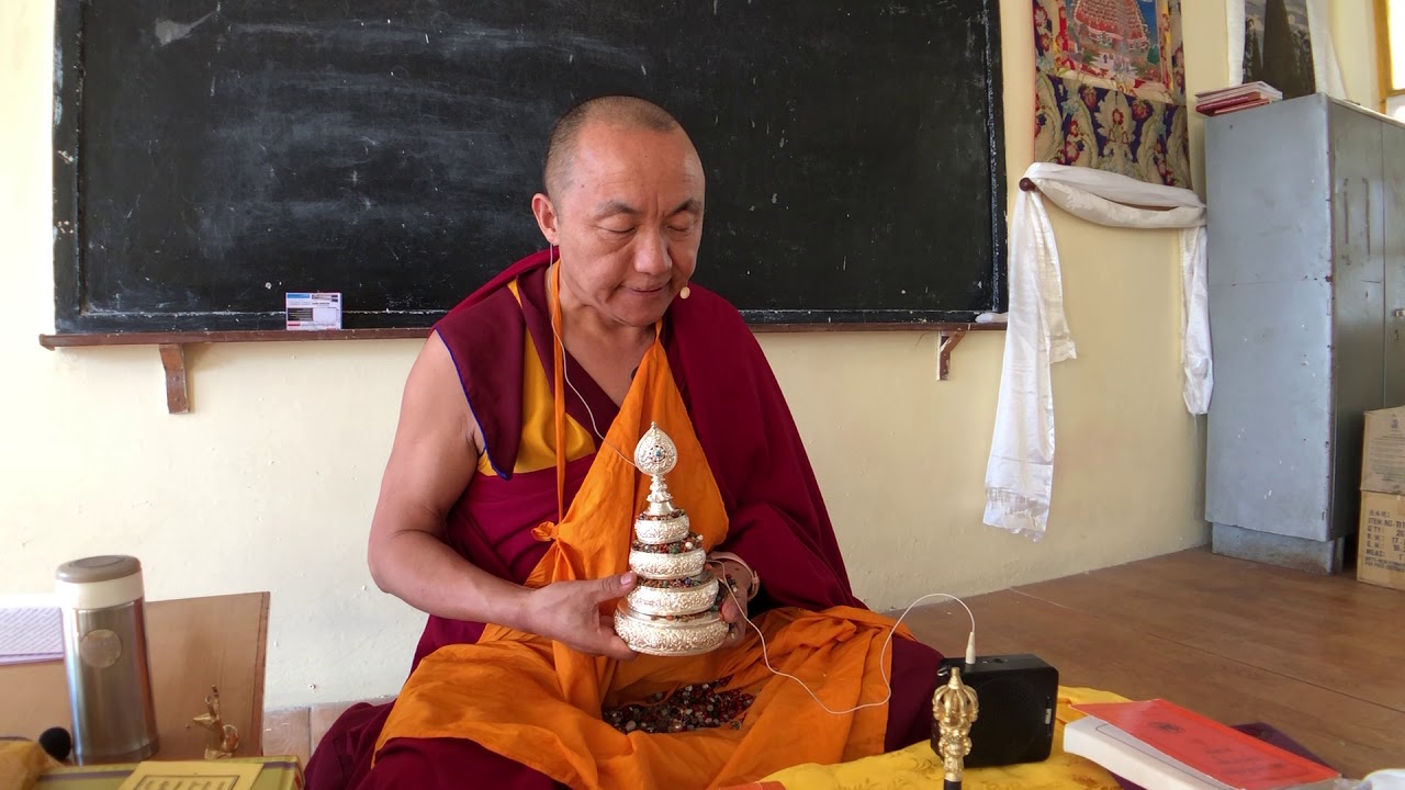 དགའ་ལྡན་ལྷ་བརྒྱ་མ་དང་འབྲེལ་དམིགས་བརྩེ་མའི་ཉམས་ལེན།