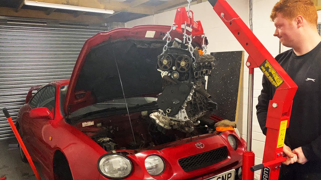 Fitting the Celica GT-4 engine!