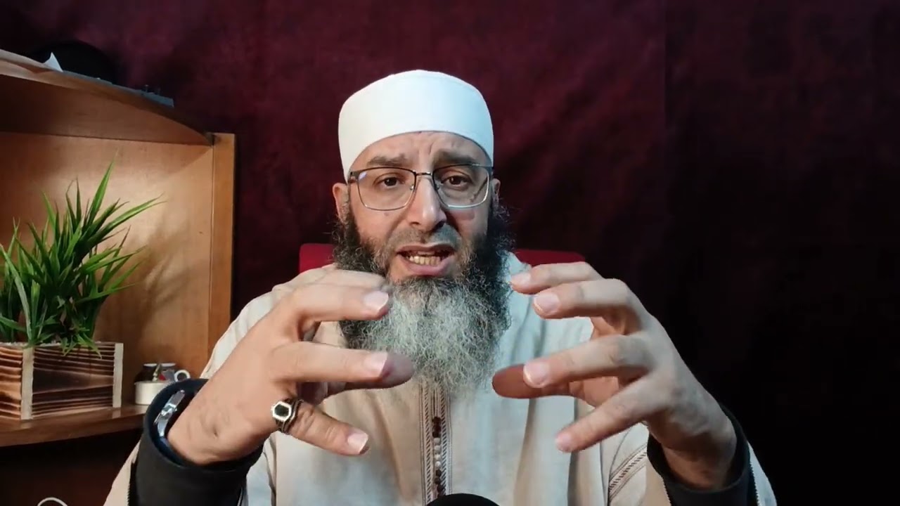 آلهة النرجسي،النرجسية: الوثن الذي نصنعه بأيدينا ثم نسجد له في الخفاء.