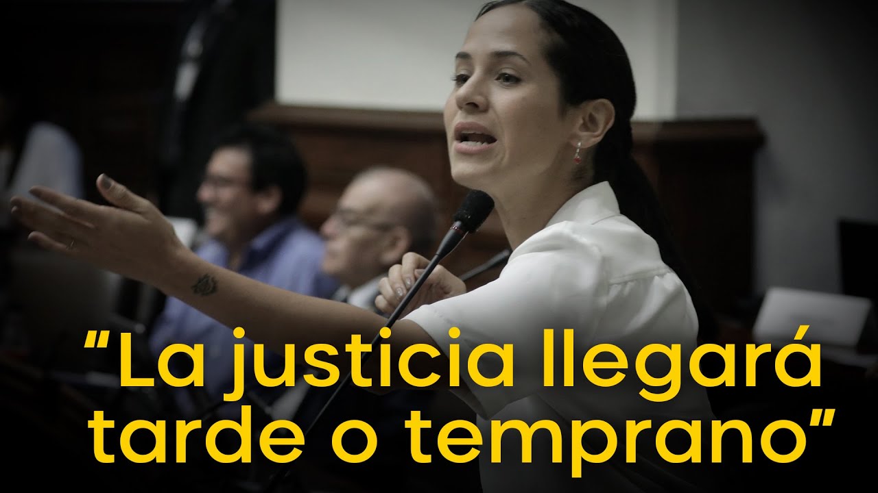 Sigrid Bazán: “Me toca hablar 6 minutos, pónganse cómodos”