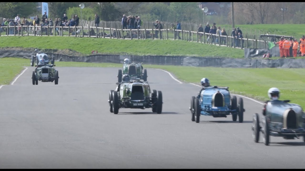 Follow the barrel: Ecurie Bertelli at the Goodwood Members Meeting.