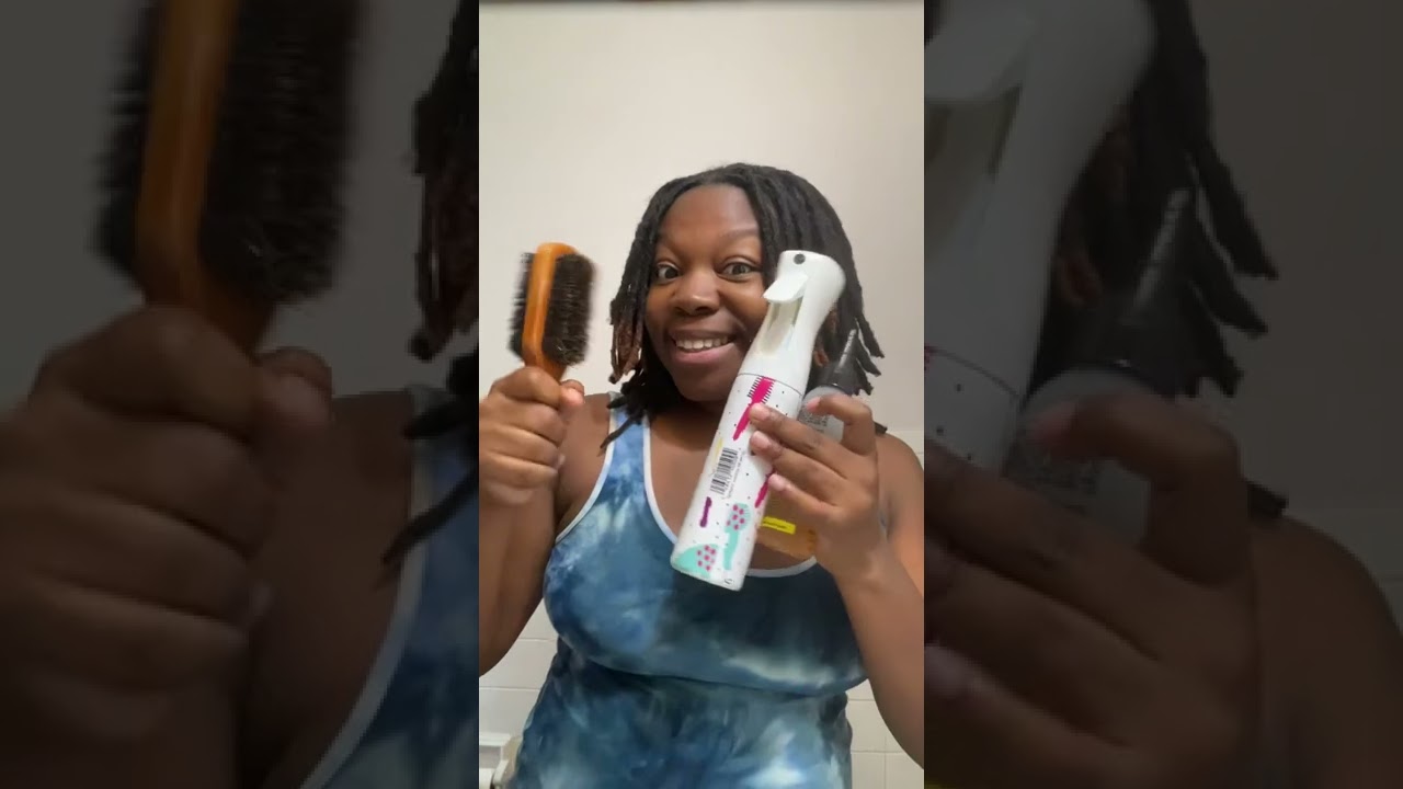 Brush your locs to prevent build up! 😏#loclife Music: For Love Musician: Jeff Kaale