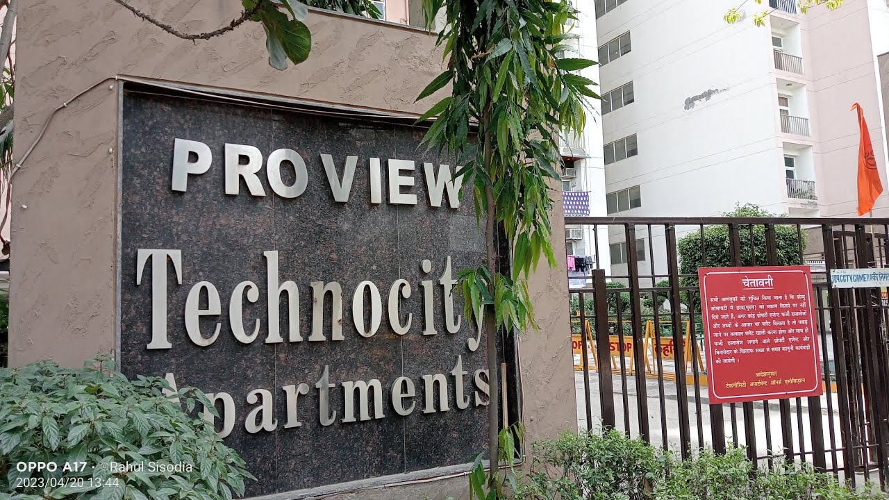 PROVIEW TECNOCITY!! Chi 5 ! 2Bhk Semi Furnished for Rent 9910173787