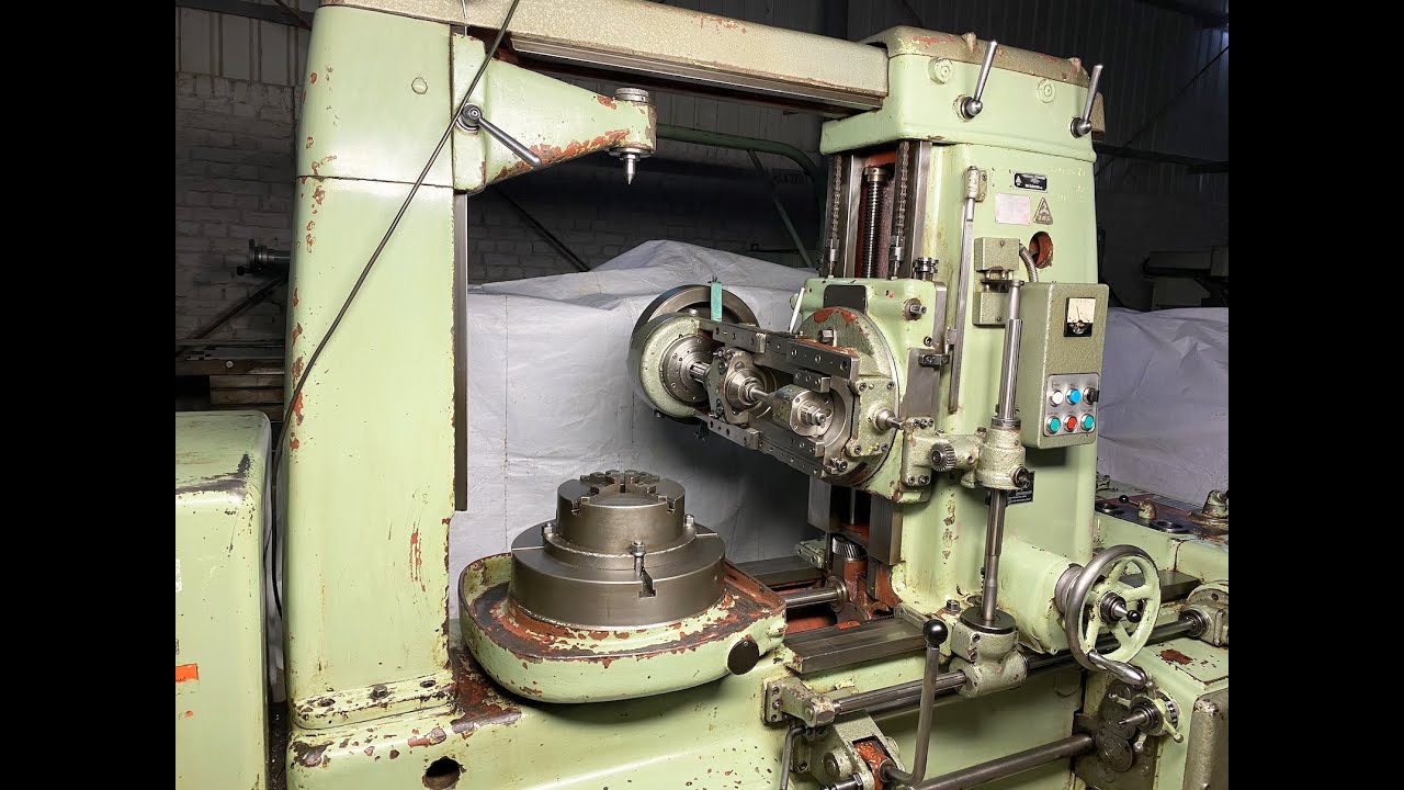 Gear Hobbing Machine - TOS FO 6