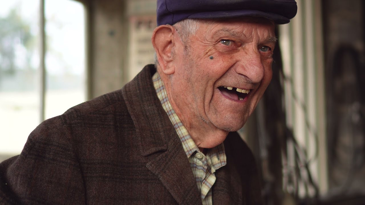 La tendresse - Bourvil - Emilien Buffa - Magnifique reprise dans un lieu insolite