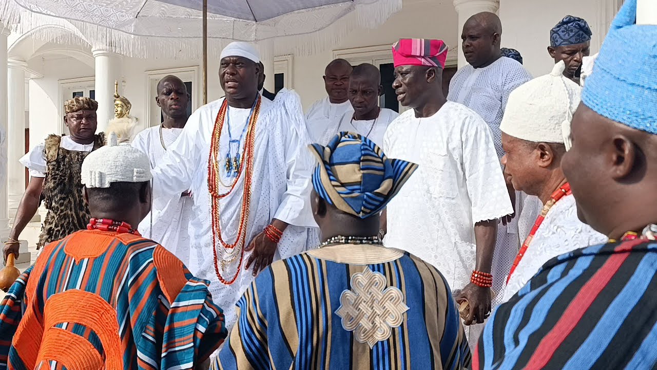 Ooni sets out to Oyo Alaafin as a new King emerges