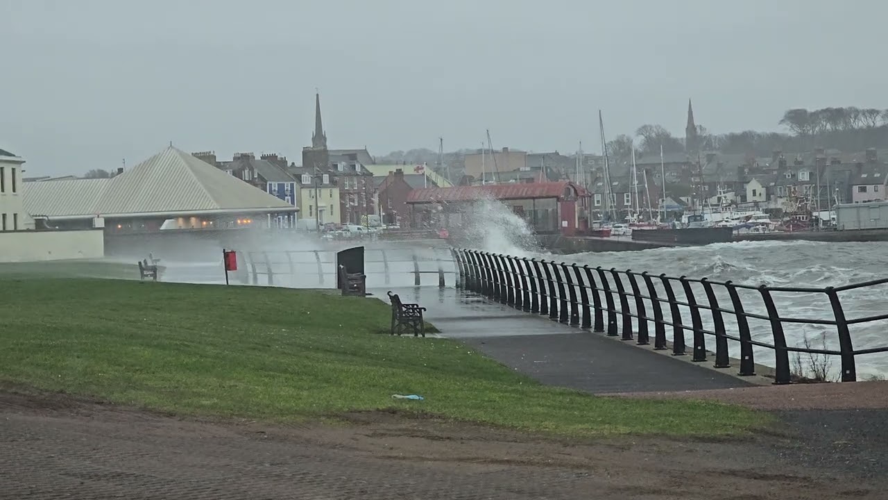 Rough sea at arbroath,  #b15dov #db07our #travel #motorhome #shorts #subscribe #trending 