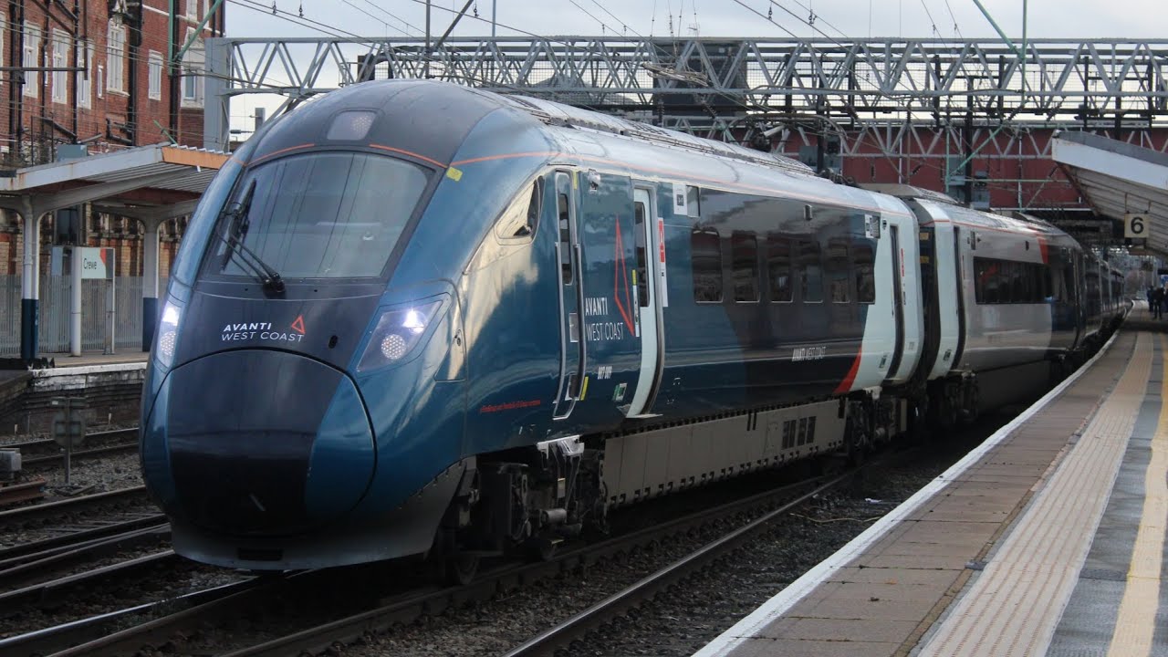 2025 Christmas Special! Trains at Crewe (WCML) - 13/12/2025