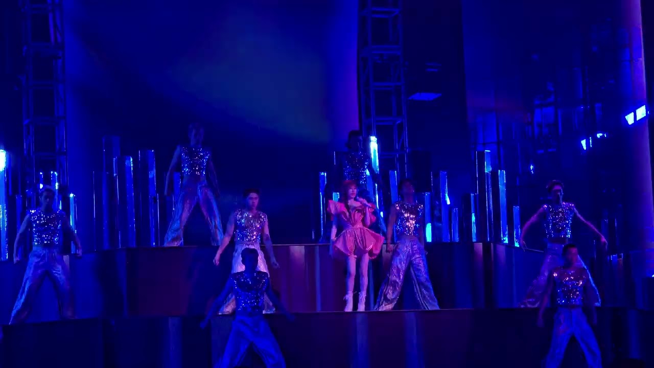 王心凌 - 劈你的雷正在路上〔 SUGAR HIGH 2.0世界巡迴演唱會 〕台北小巨蛋