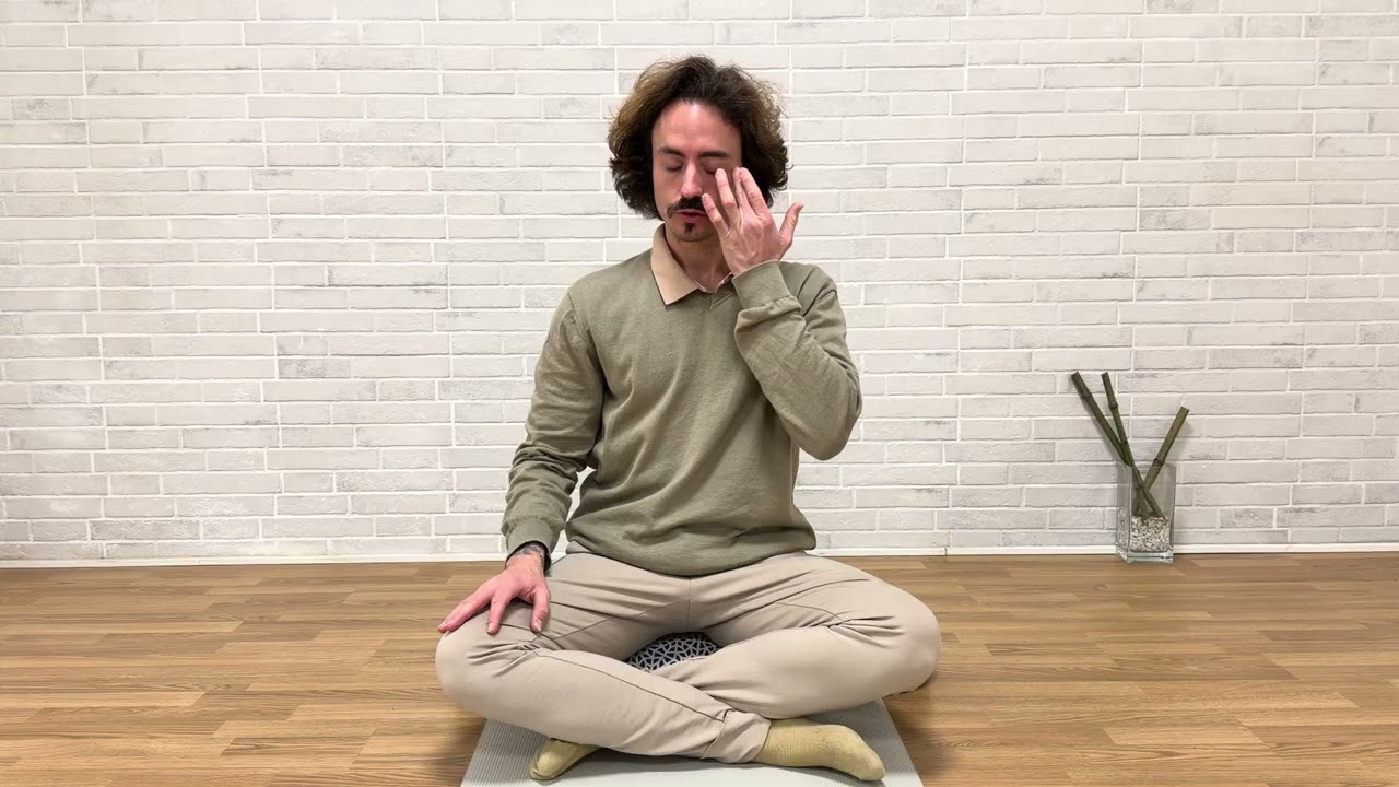 Aprendiendo Anuloma Viloma - respiración alterna para calmar la mente #pranayama #yoga 