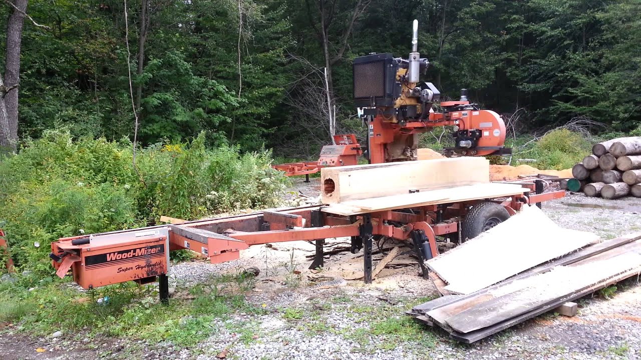 Wood-Mizer LT40 Super with wireless remote.