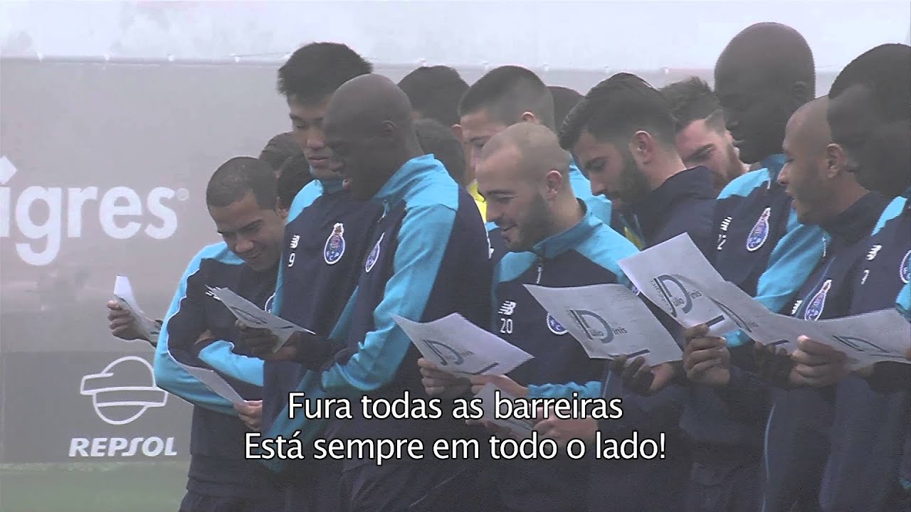 Futebol: Crianças cantaram as Janeiras ao plantel (26/01/2016)