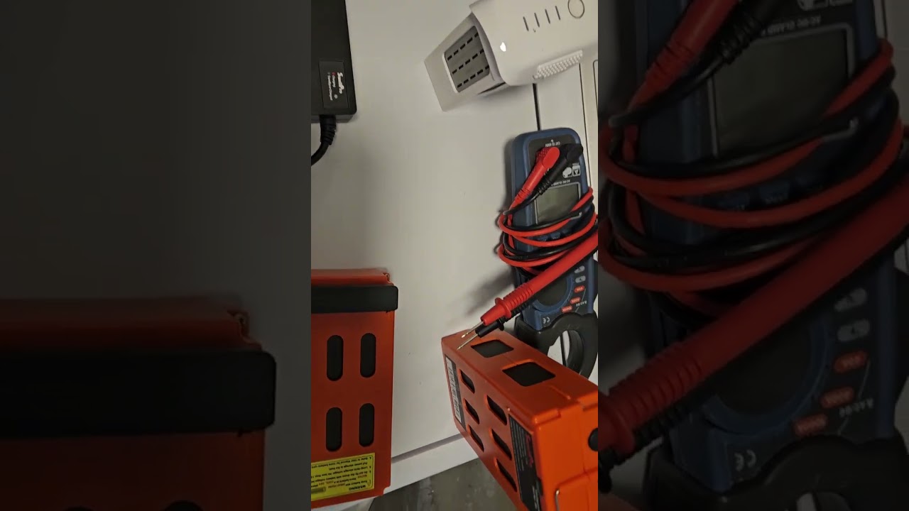 Charging Swellpro 4 batteries