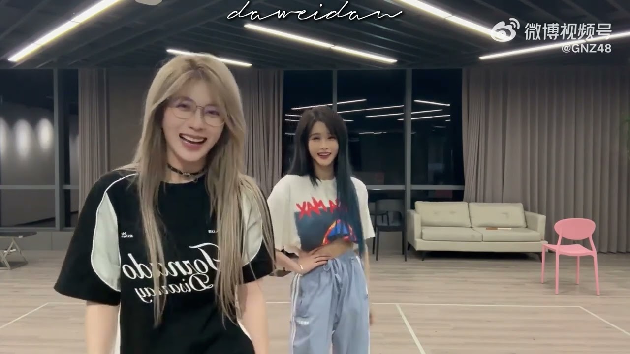 [VIETSUB] SNH48 - GNZ48 郑丹妮 Trịnh Đan Ny - Hậu trường minilive 《 Forever! Light! 》trạm Thượng Hải
