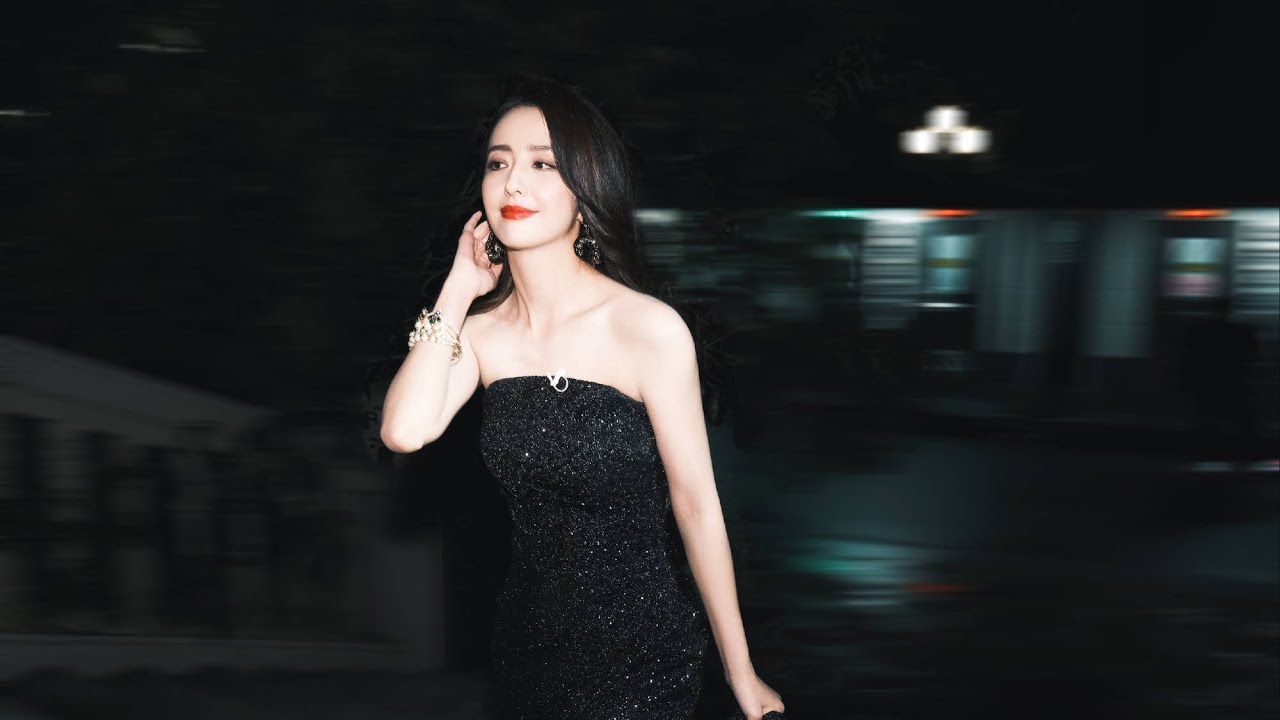 佟麗婭（Tong Li Ya），新疆舞蹈演員，北京愛情故事