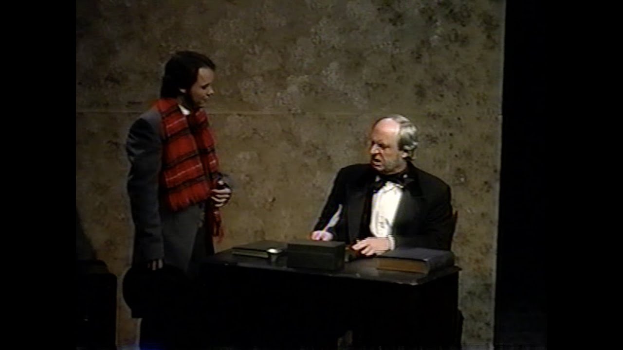 Footlite Musicals Presents: Scrooge - December 2001