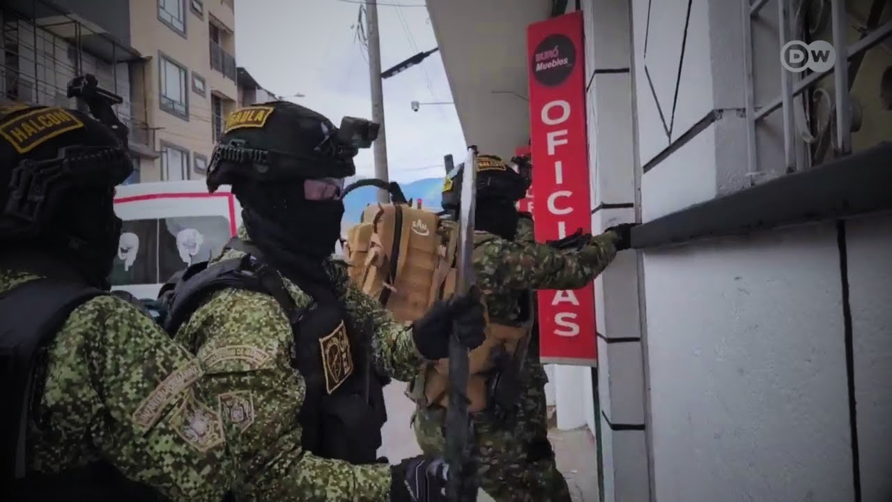 Anti-Extortion Operation - Bogotá, Colombia - ‪