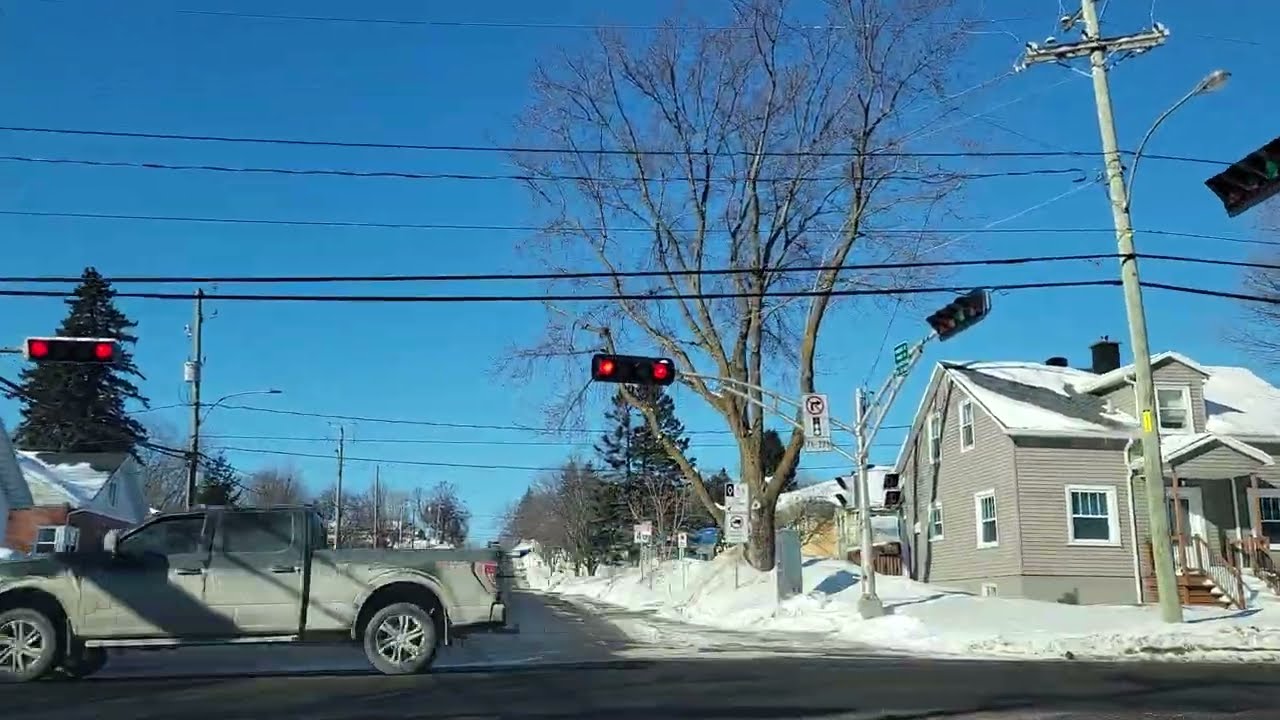 طرد المهاجرين من أمريكا 🇺🇸 وكندا لهذه الأسباب من مدينة كيبيك 🇨🇦 على هواء مباشرة 