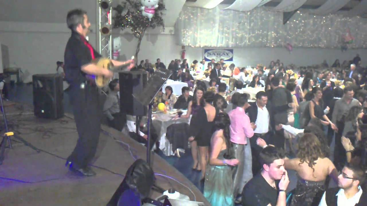 Grup Sevenler Beyaz Saray 2010 ( Selanik Havasi )