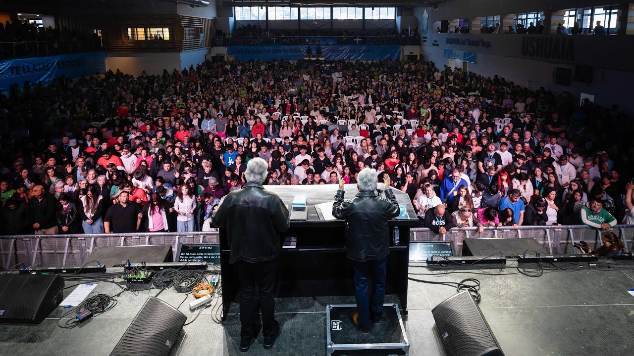 Franklin Graham Shares the Hope of Jesus in the World’s Southernmost City—Ushuaia, Argentina
