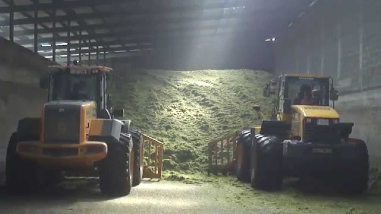Pat Cronin and Sons, Putting Up Silage 2014